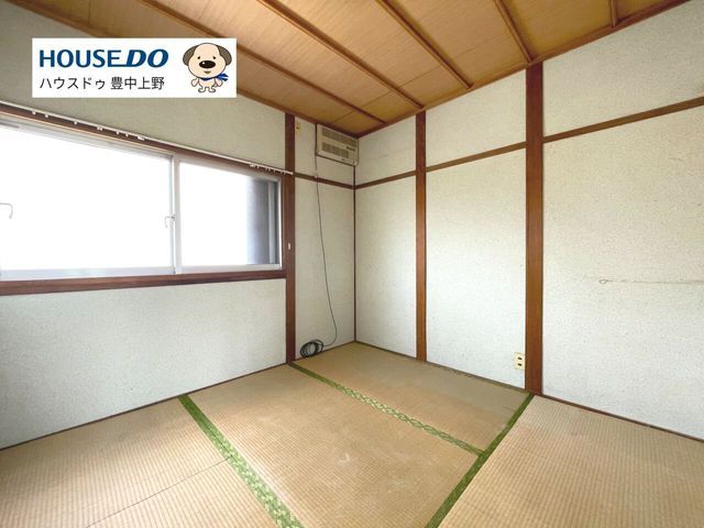 4DK Used House in Toyonaka, Osaka - 62.93 sqm - Thumbnail 3