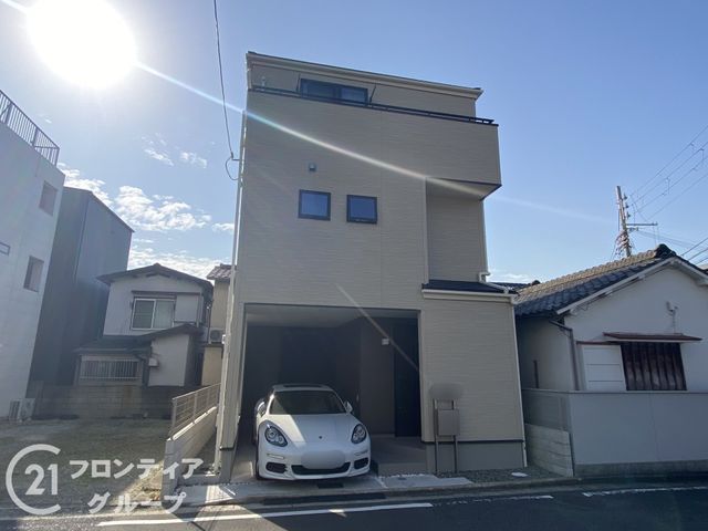 Modern 3LDK House for Sale in Sakai, Osaka - Walk to Suwanomori Station - Thumbnail 2