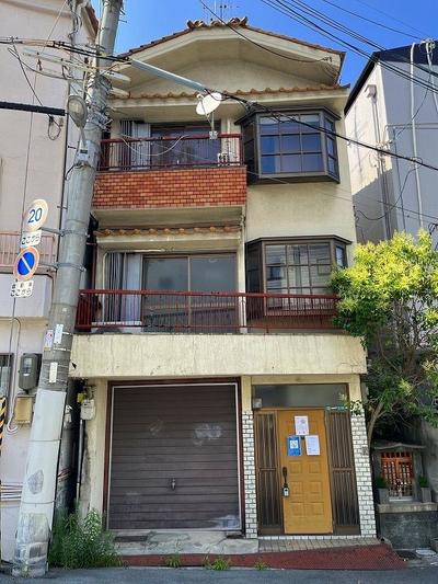 Pre-owned 3LDK House for Sale in Higashinari-ku, Osaka — House, Higashinari, Osaka
