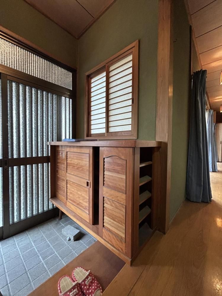 5LDK South-Facing House in Matsuyama with Parking | Ichitsubo Station - Thumbnail 3