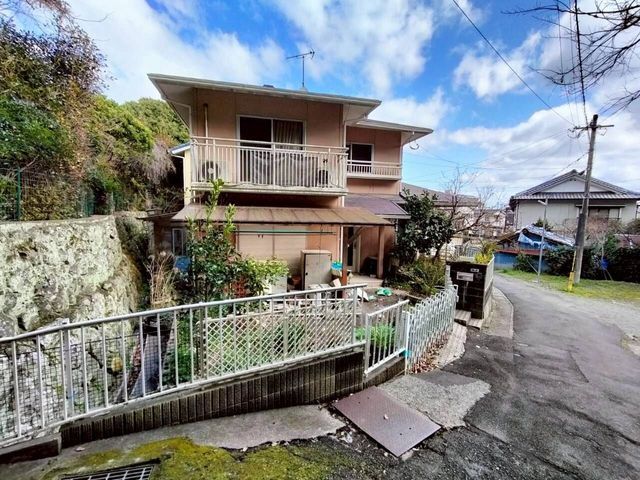 4LDK Used House for Sale in Kamegawa, Beppu City, Oita - Thumbnail 2