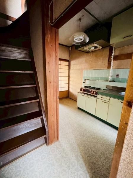 2.8 Million Yen 3K Terrace House for Sale Near Fujiidera Station - Thumbnail 3