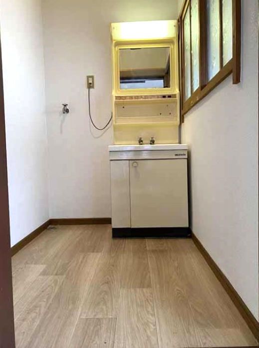 4DK House for Sale in Kashiba City, Nara - 74.92 sqm - Thumbnail 3