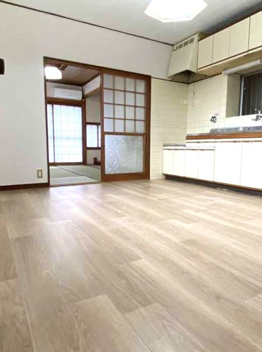 4DK House for Sale in Kashiba City, Nara - 74.92 sqm - Thumbnail 2