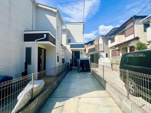 Modern 4LDK House in Shimamoto, Osaka | Built 2020 - Thumbnail 3