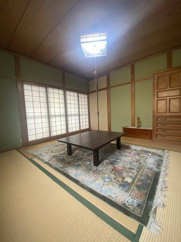 Traditional Japanese House Near Oshio Station, Himeji - Thumbnail 4