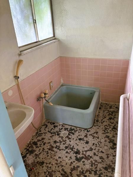 3DK Detached House for Sale in Hannan City, Osaka - Thumbnail 4