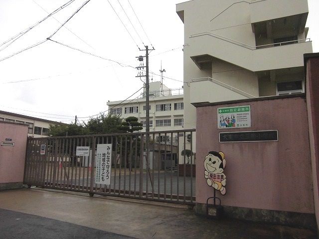 4-Story 5SLDK Wooden House for Sale in Daito City, Osaka - Thumbnail 4