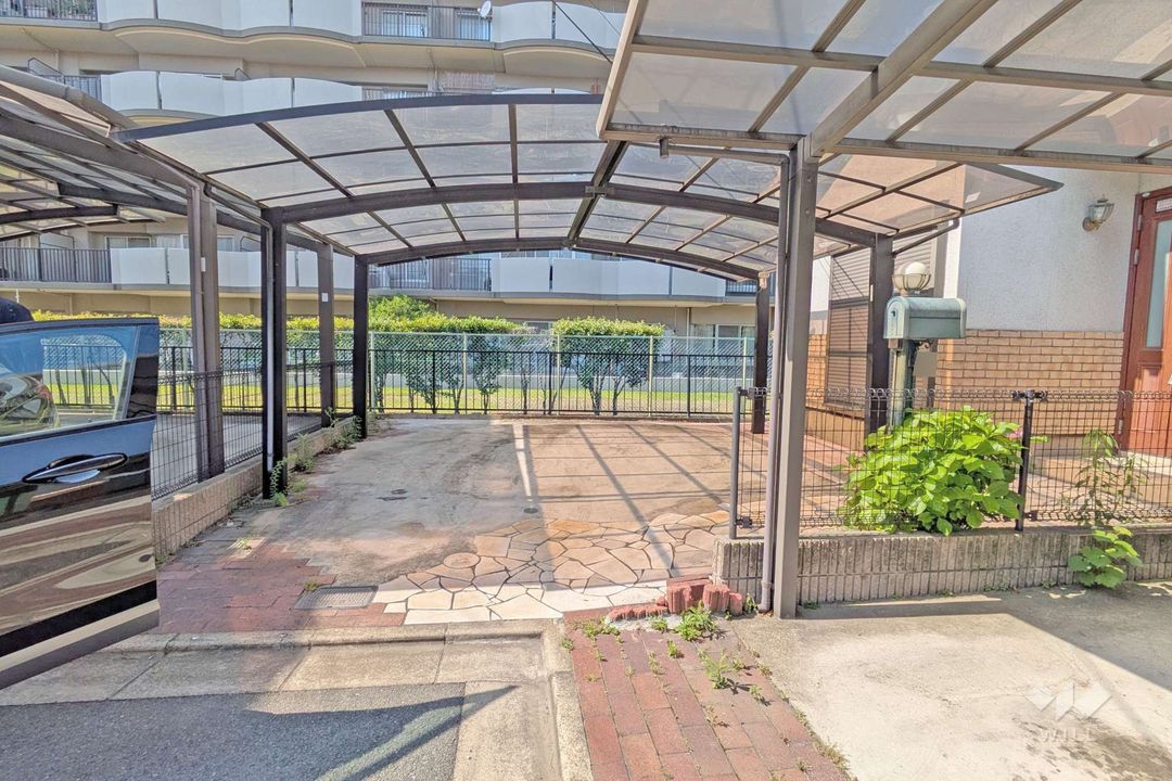 4LDK Detached House Near Settsu Station, Osaka | 2003 Build - Thumbnail 3