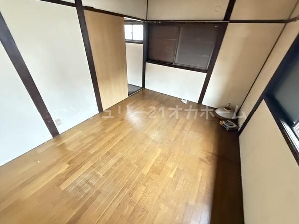 Detached House for Sale in Neyagawa City, Osaka - 6.8M Yen - Thumbnail 3