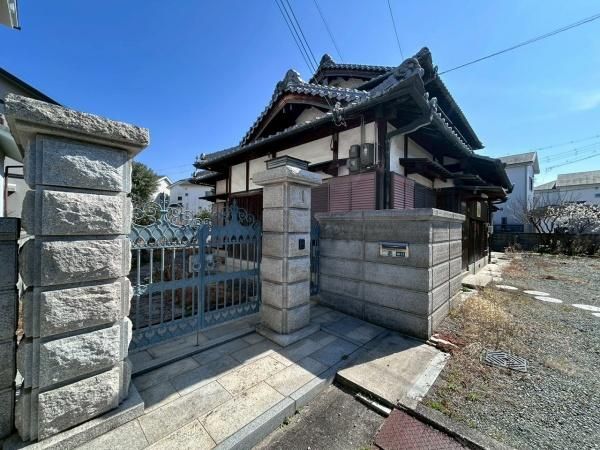 9LDK House for Sale in Sennan City, Osaka - 201.85 sqm - Thumbnail 2