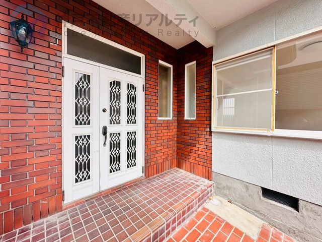 Renovated 3LDK House Near Nagata Station, Kobe - Thumbnail 2