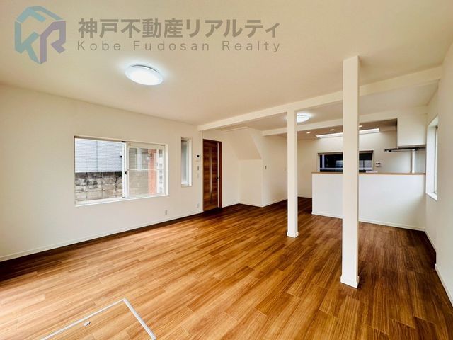 Renovated 3LDK House Near Nagata Station, Kobe - Thumbnail 4