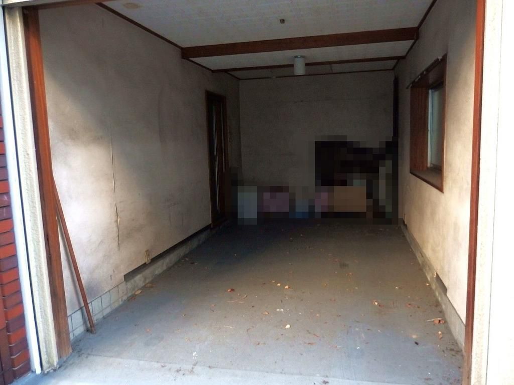 4LDK Detached House with Shutter Garage for Sale in Daito, Osaka - Thumbnail 2