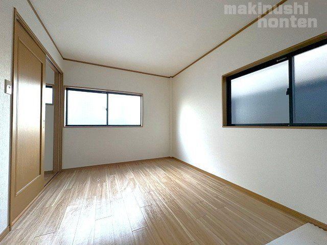 4LDK Steel-Frame House Near Yata Station, Osaka | Renovated 2019 - Thumbnail 3