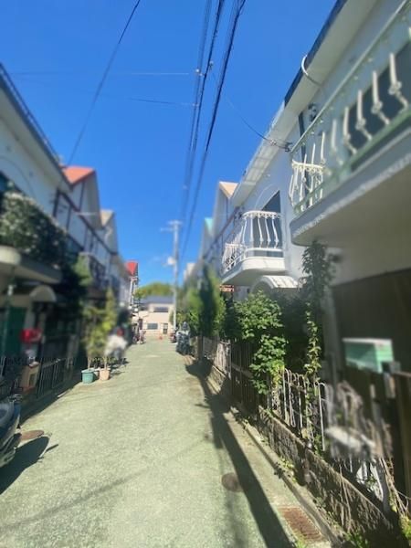 4DK RC House for Sale near Hirakata Koen Station, Osaka - Image 1