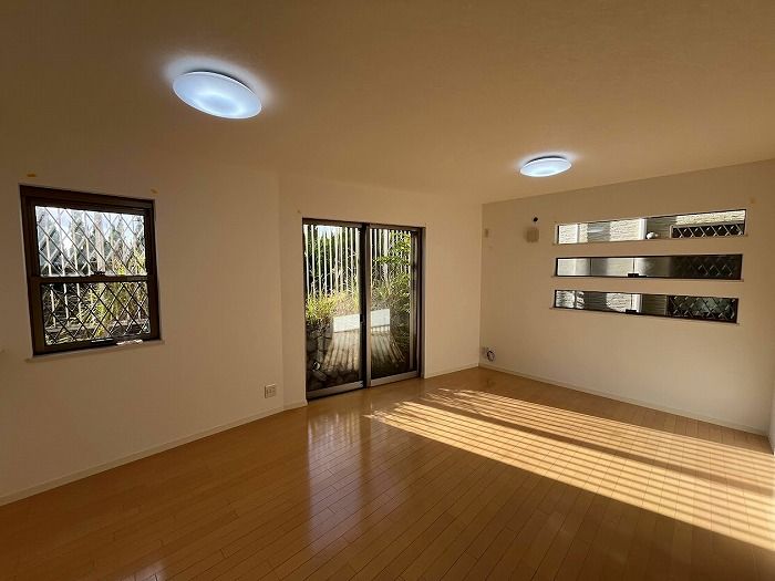 Renovated 3LDK Detached House for Sale in Minoh, Osaka - Thumbnail 4