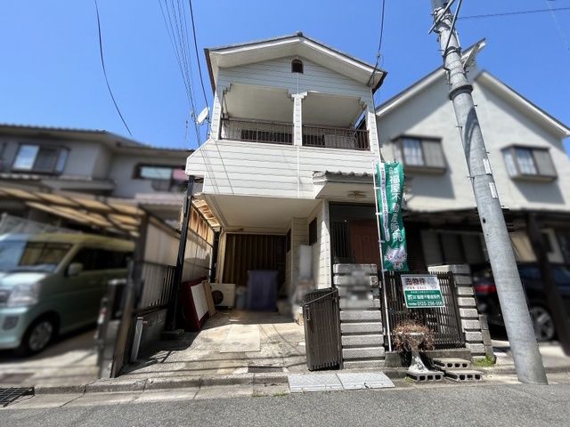 4DK Wooden House for Sale in Habikino, Osaka - Thumbnail 2