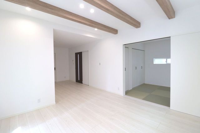 New 4LDK House for Sale in Sakurai, Nara - 106.82 sqm - Thumbnail 3