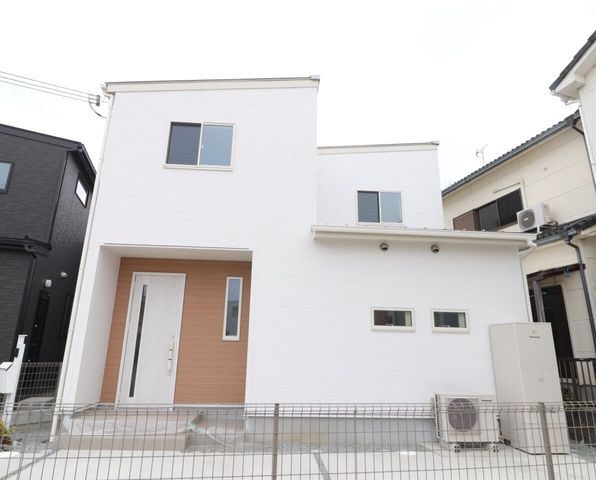 New 4LDK House for Sale in Sakurai, Nara - 106.82 sqm - Thumbnail 2