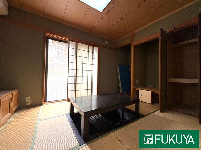 3DK Family Home near Tomi Station, Takaishi, Osaka - Thumbnail 2
