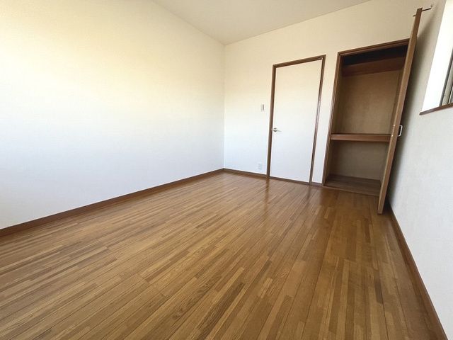 4LDK House in Ikoma City, Nara - 107.64 sqm - Thumbnail 3