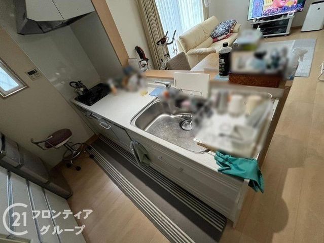 3LDK Corner Lot House for Sale in Neyagawa, Osaka - Thumbnail 3