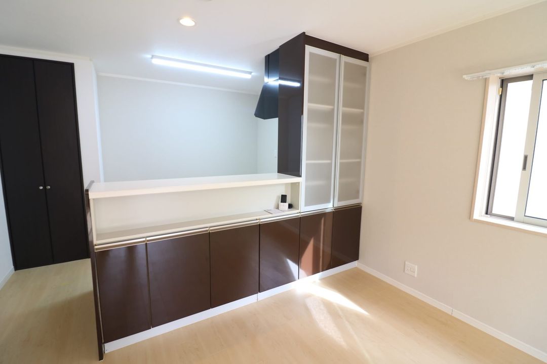 2LDK Detached House for Sale in Kobe's Kita-ku, Hyogo - Thumbnail 3