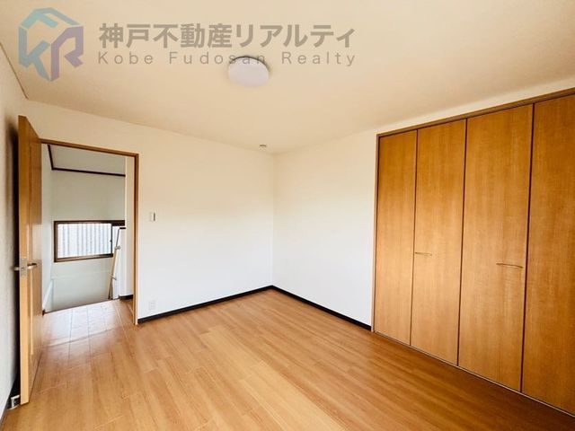Renovated 4LDK Corner Lot House in Kobe Tarumi Ward - Thumbnail 4