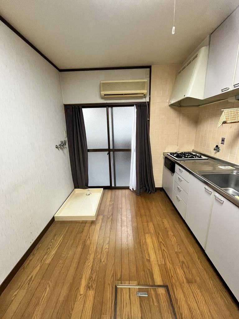 2LDK House for Sale in Nishikyo Ward, Kyoto City - Thumbnail 3