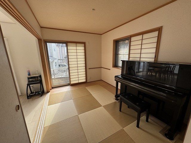 4LDK Detached House for Sale in Takatsuki, Osaka - Thumbnail 4