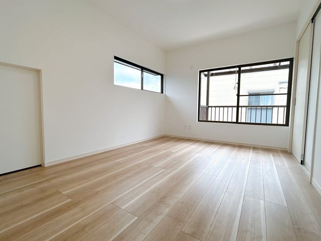 Renovated 4LDK House for Sale in Saiki, Oita - Thumbnail 3
