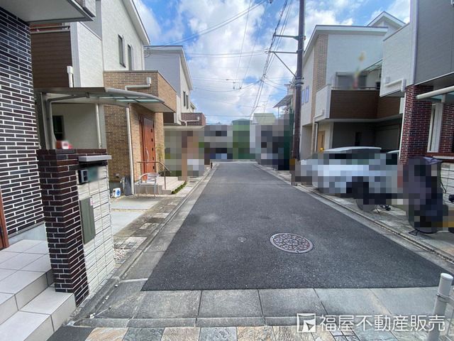 4LDK House for Sale in Higashiosaka City, Osaka - Thumbnail 2
