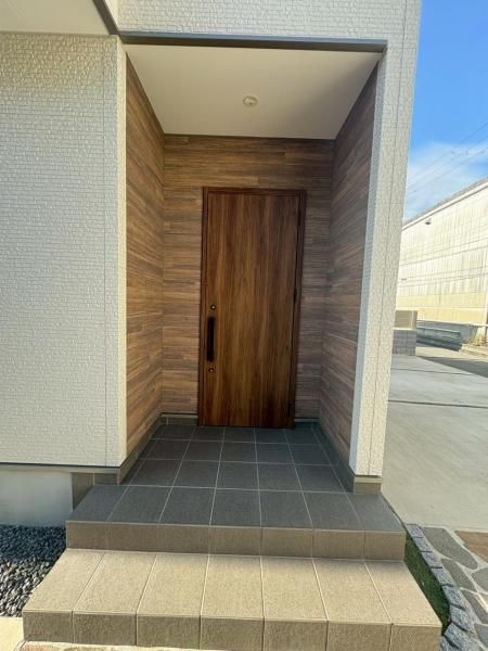 Modern 4LDK Detached House in Kaizuka, Osaka - 2022 Build - Thumbnail 2