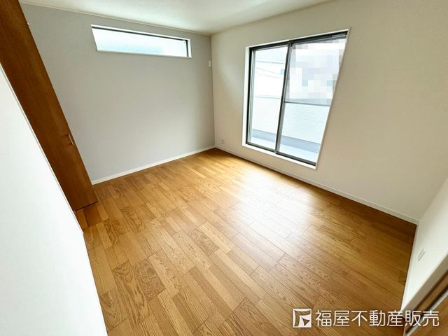 Modern 4LDK House for Sale in Higashiōsaka, Osaka - Thumbnail 3