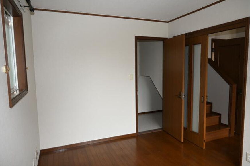 Renovated 3LDK+S House in Nishinomiya Kurakuen, Hyogo - Thumbnail 3