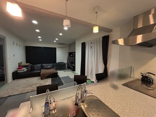 4LDK Modern House for Sale in Higashiosaka, Osaka - Thumbnail 3