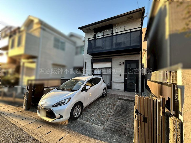 3DK House for Sale in Kobe Higashinada, 4 Min Walk to Kōnan-Yamate Station - Image 1