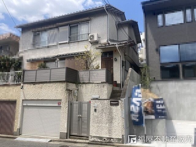 4LDK Terrace House for Sale in Mikage, Kobe | 70.06 sqm - Image 1
