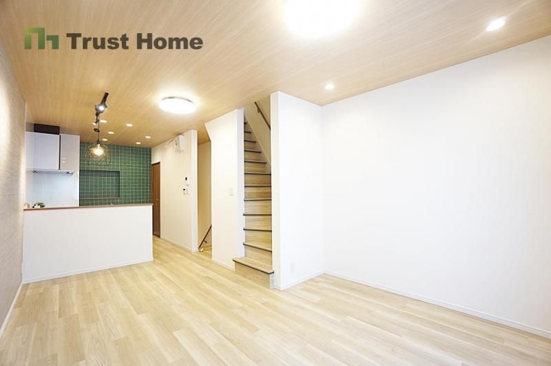 Renovated 3LDK Detached House for Sale in Osaka Yodogawa Ward - Thumbnail 3
