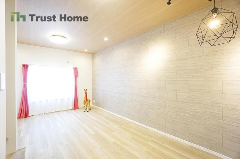 Renovated 3LDK Detached House for Sale in Osaka Yodogawa Ward - Thumbnail 4