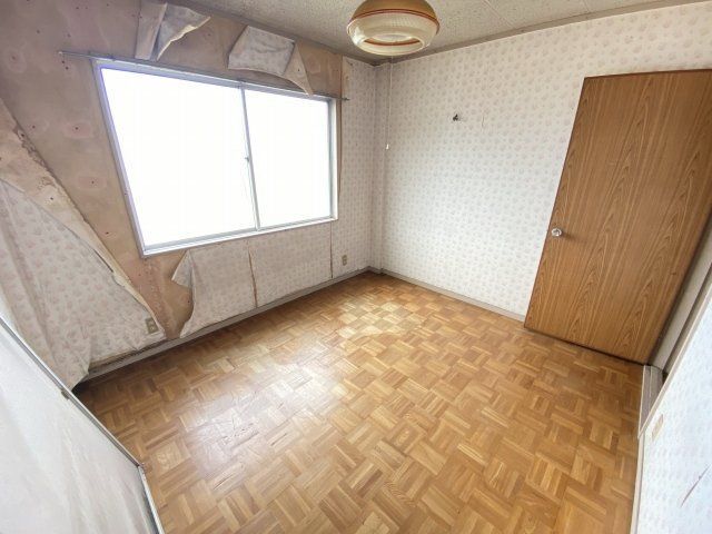 3-Story Shop House with Himeji Castle View in Yashirohonmachi - Thumbnail 2
