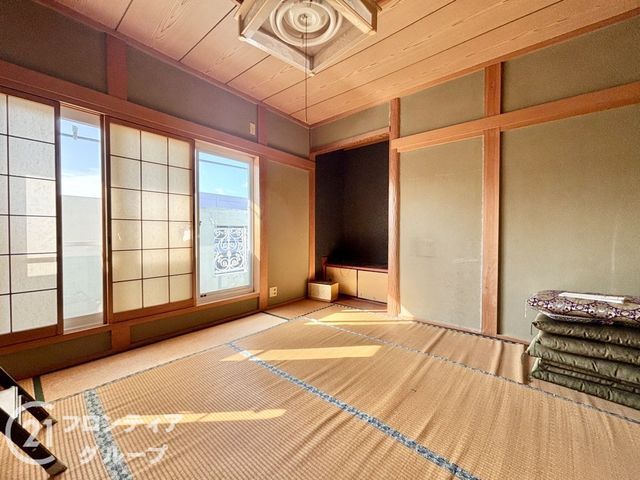 4DK Detached House for Sale in Neyagawa, Osaka - Near Kōrien Station - Thumbnail 4