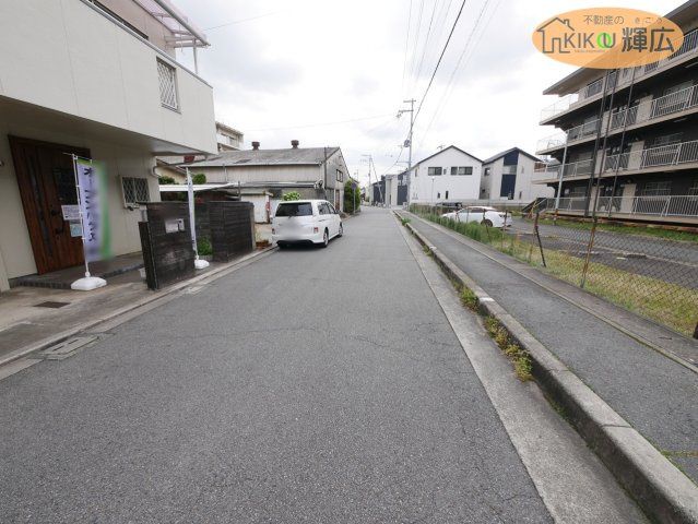Renovated 4SLDK Steel-Frame House in Himeji, Hyogo - Thumbnail 3