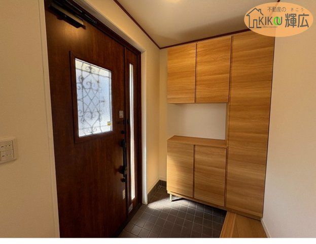 Renovated 4SLDK Steel-Frame House in Himeji, Hyogo - Thumbnail 4