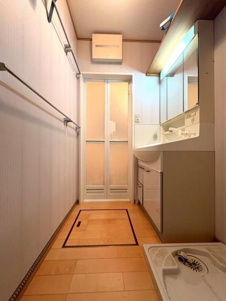 Renovated 4LDK House in Yao City, Osaka - 74.52 sqm - Thumbnail 4