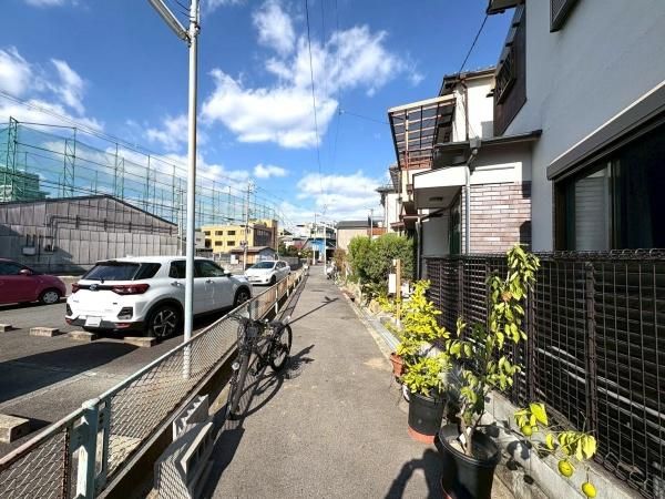 Renovated 4LDK House in Yao City, Osaka - 74.52 sqm - Thumbnail 2
