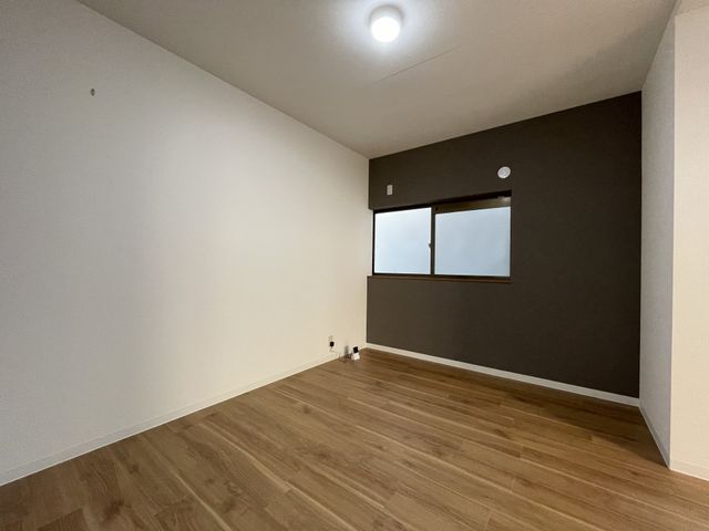 4LDK Detached House for Sale in Fushimi-ku, Kyoto - Thumbnail 4