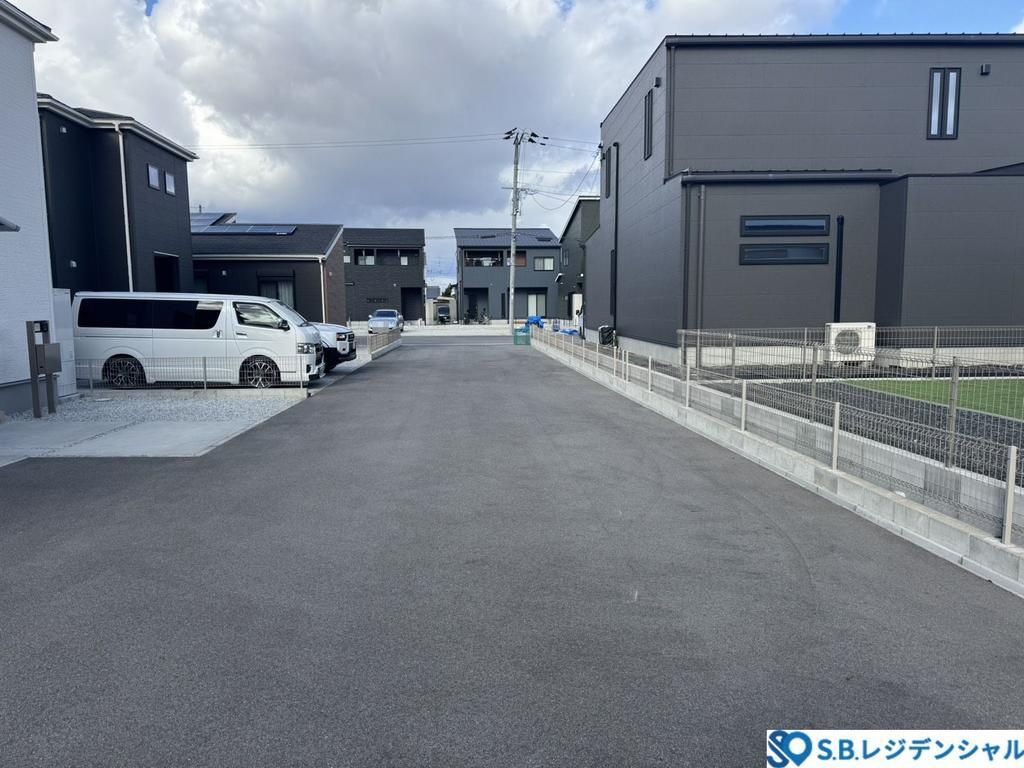 Modern 4SLDK House for Sale in Koryo Town, Nara - Thumbnail 3