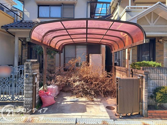 4LDK Detached House for Sale in Higashiosaka, Osaka - Thumbnail 2